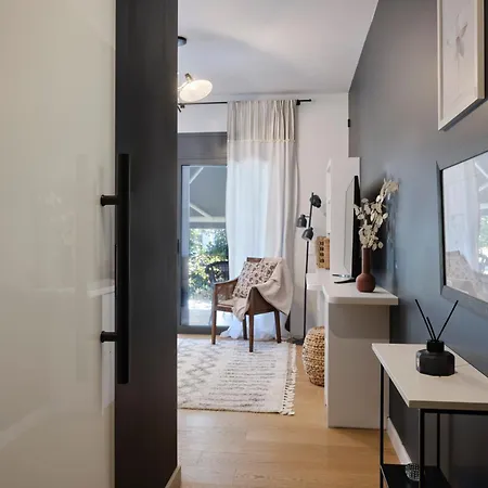 South Coast Oasis Apartment Athens Exterior photo